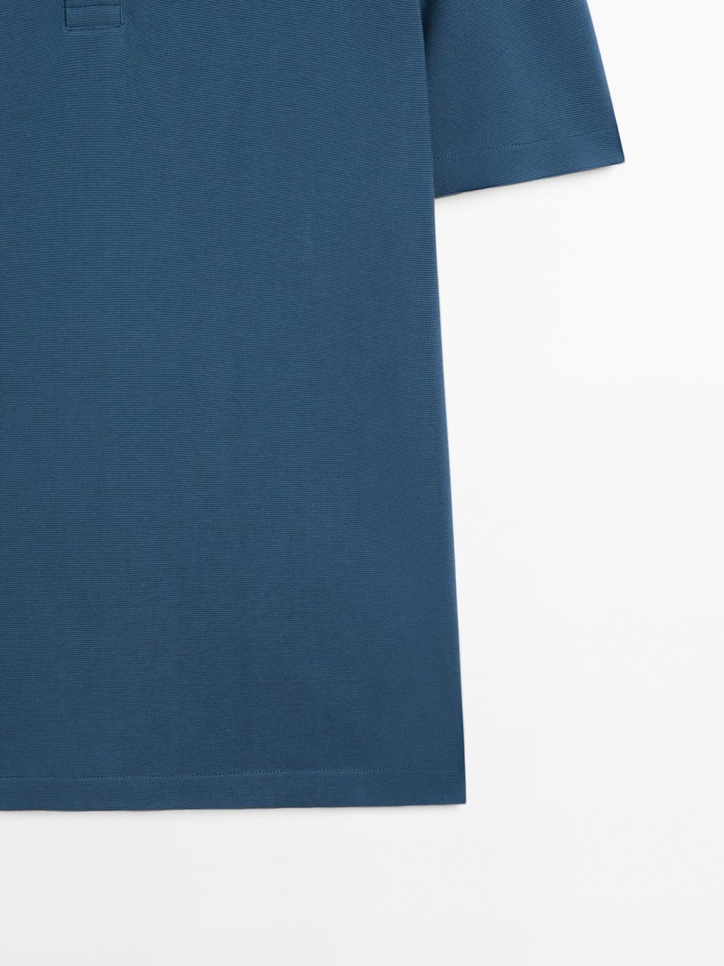 Textured short sleeve polo shirt