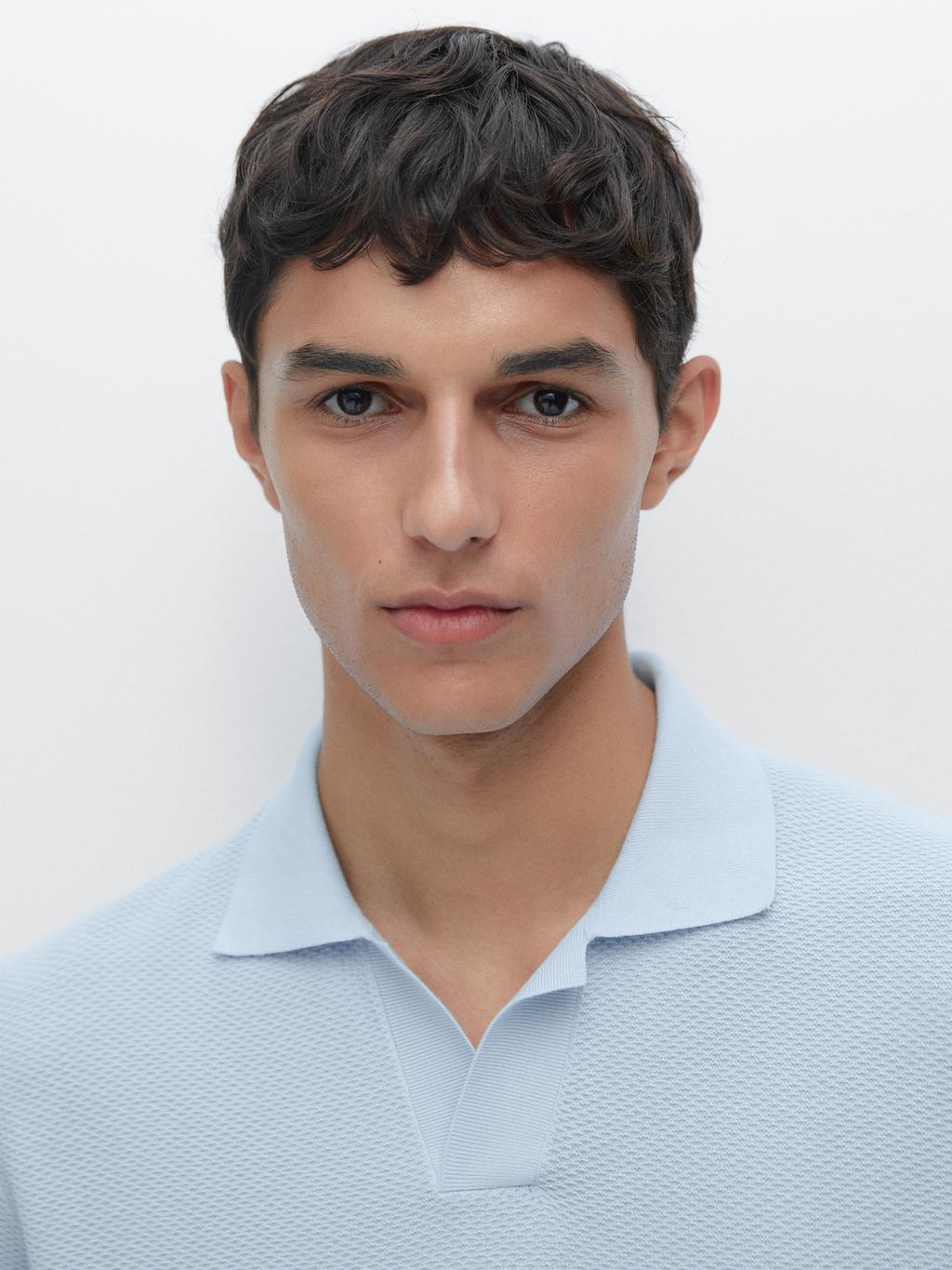 Textured knit short sleeve polo shirt