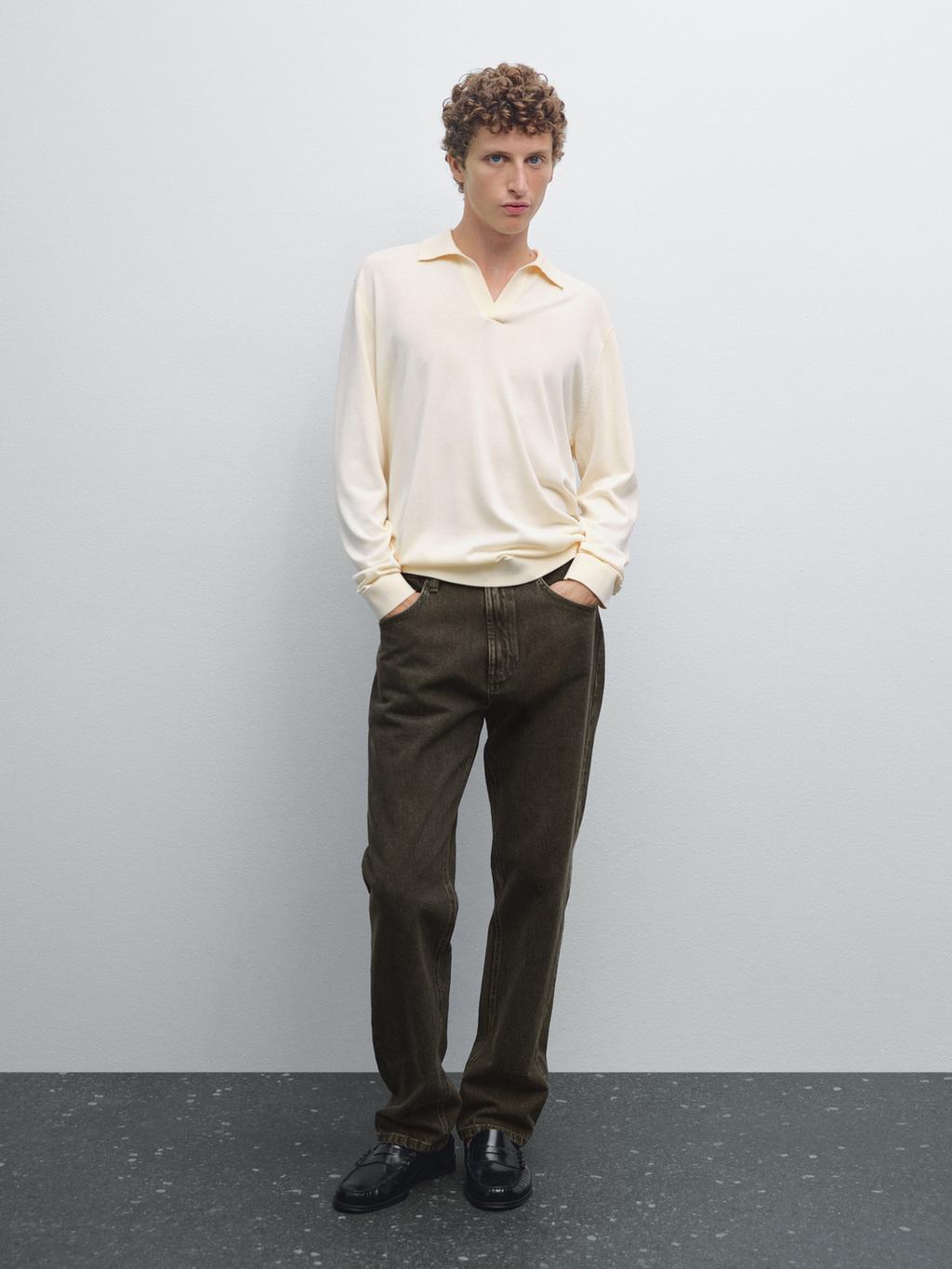 Knit sweater with a polo collar