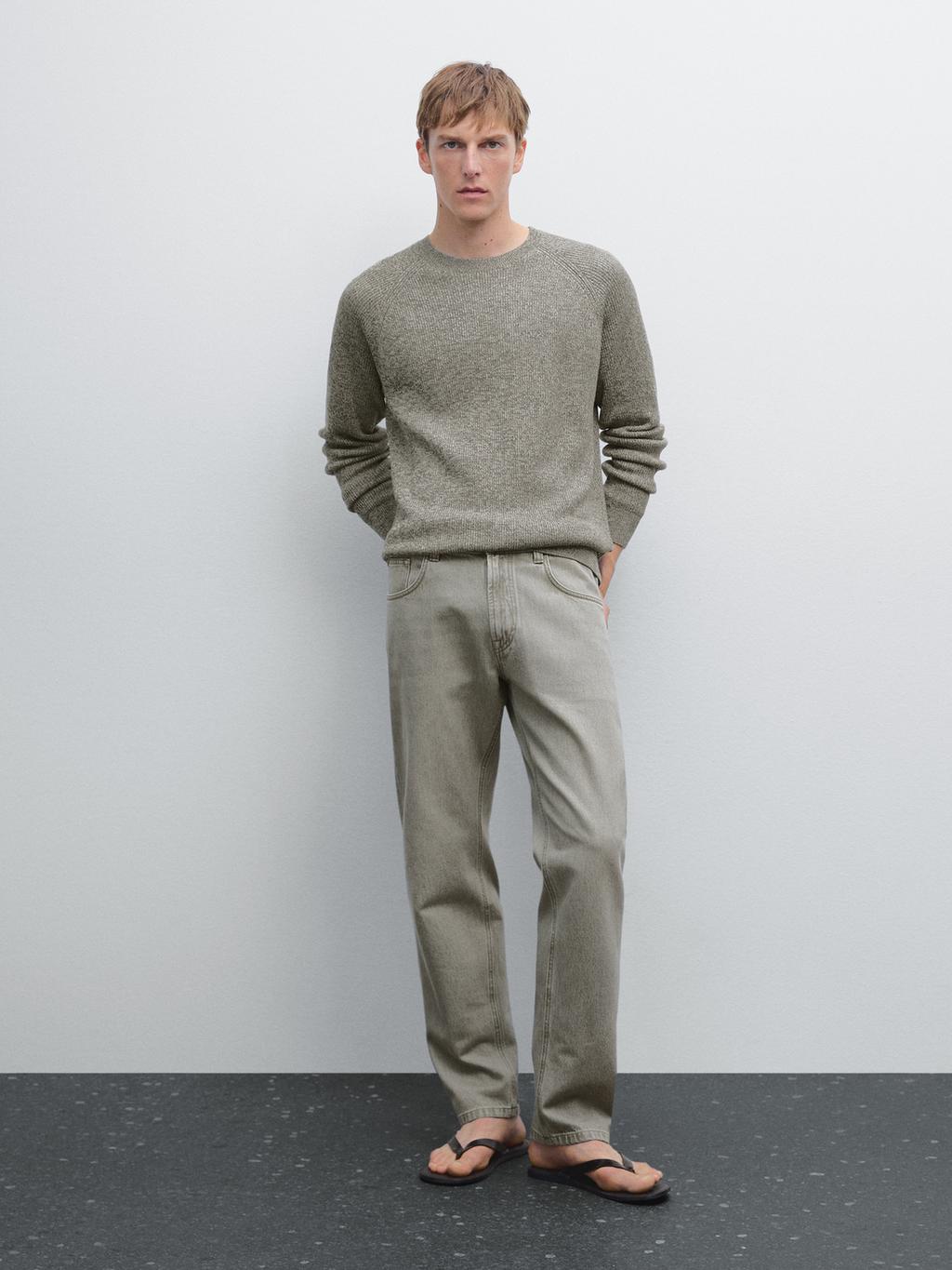 Crew neck mouline knit sweater