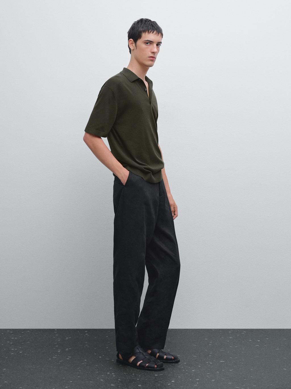 Short sleeve knit polo shirt