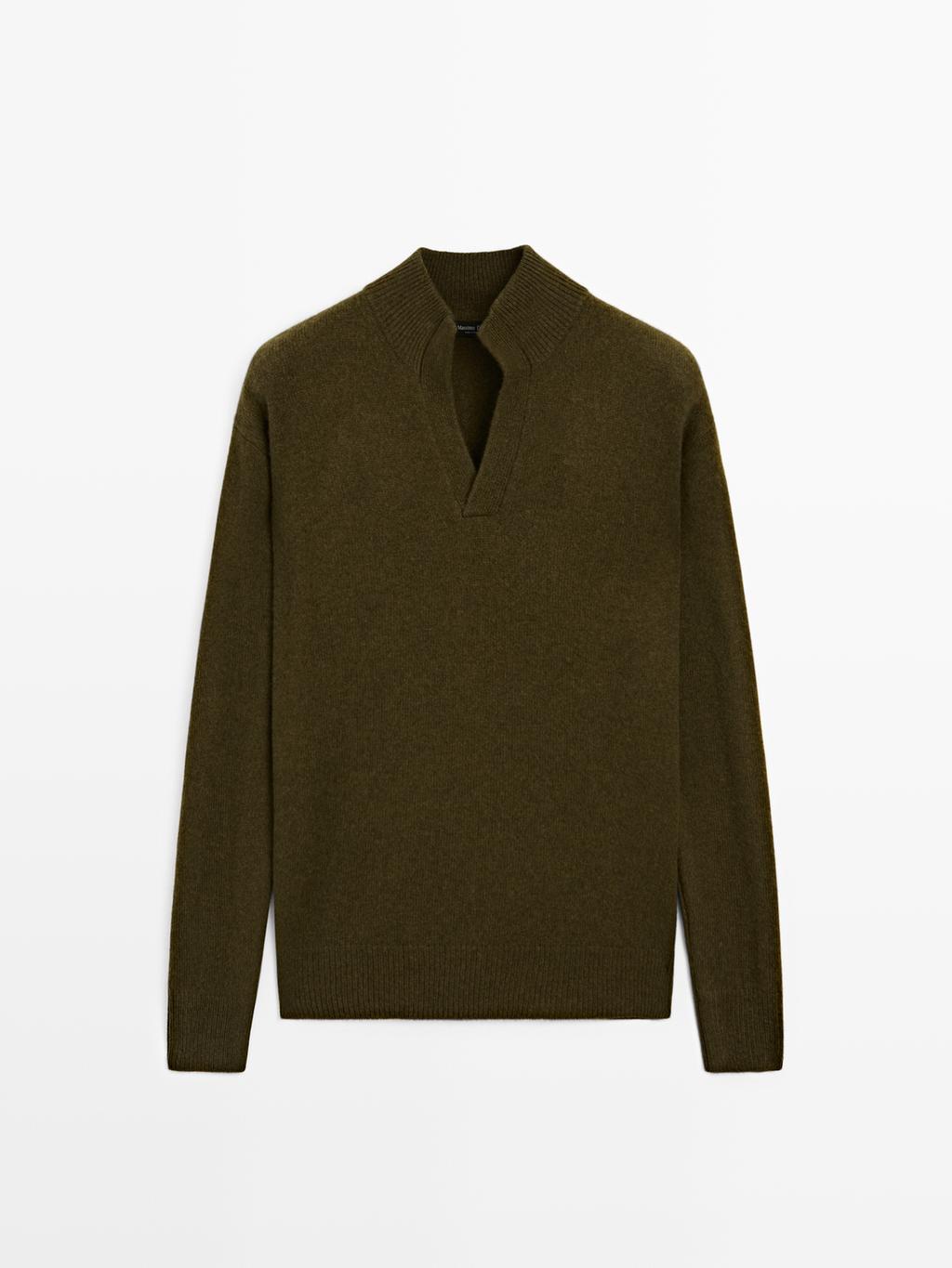 Mock neck knit sweater with V-neck