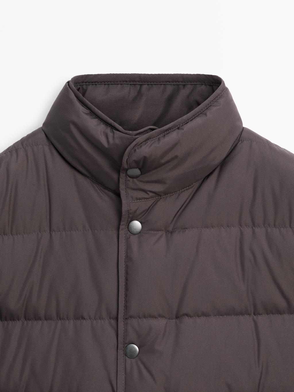 Water-repellent puffer jacket with down blend