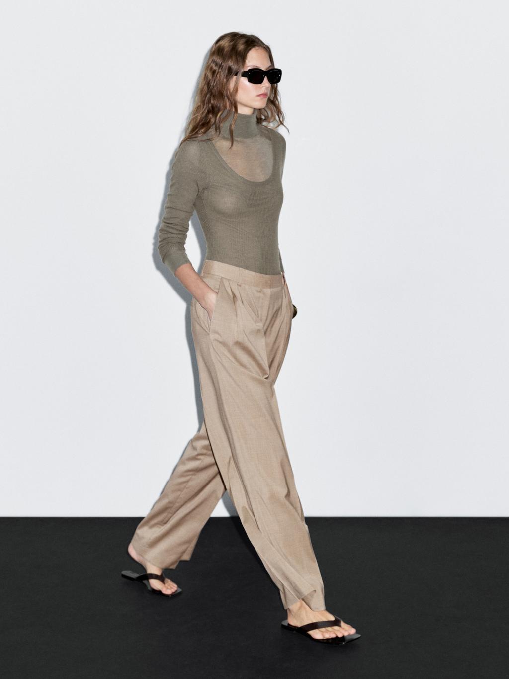 100% wool darted trousers