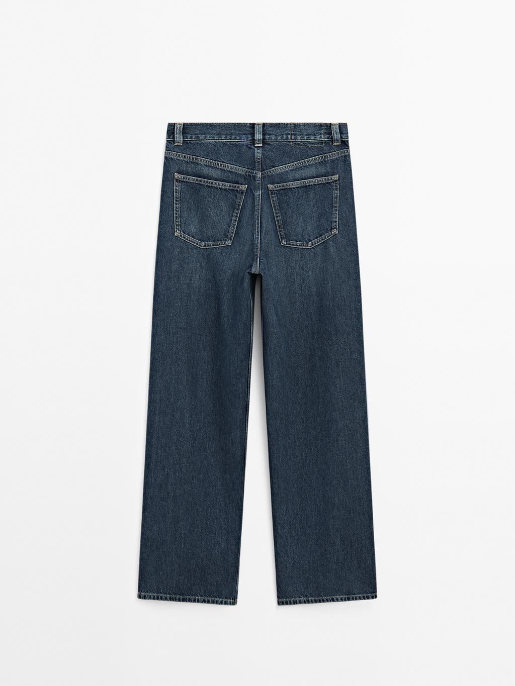 High-waist wide-leg jeans with pockets