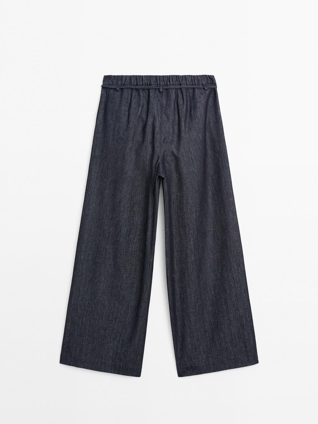 High-waist wide-leg jeans with belt