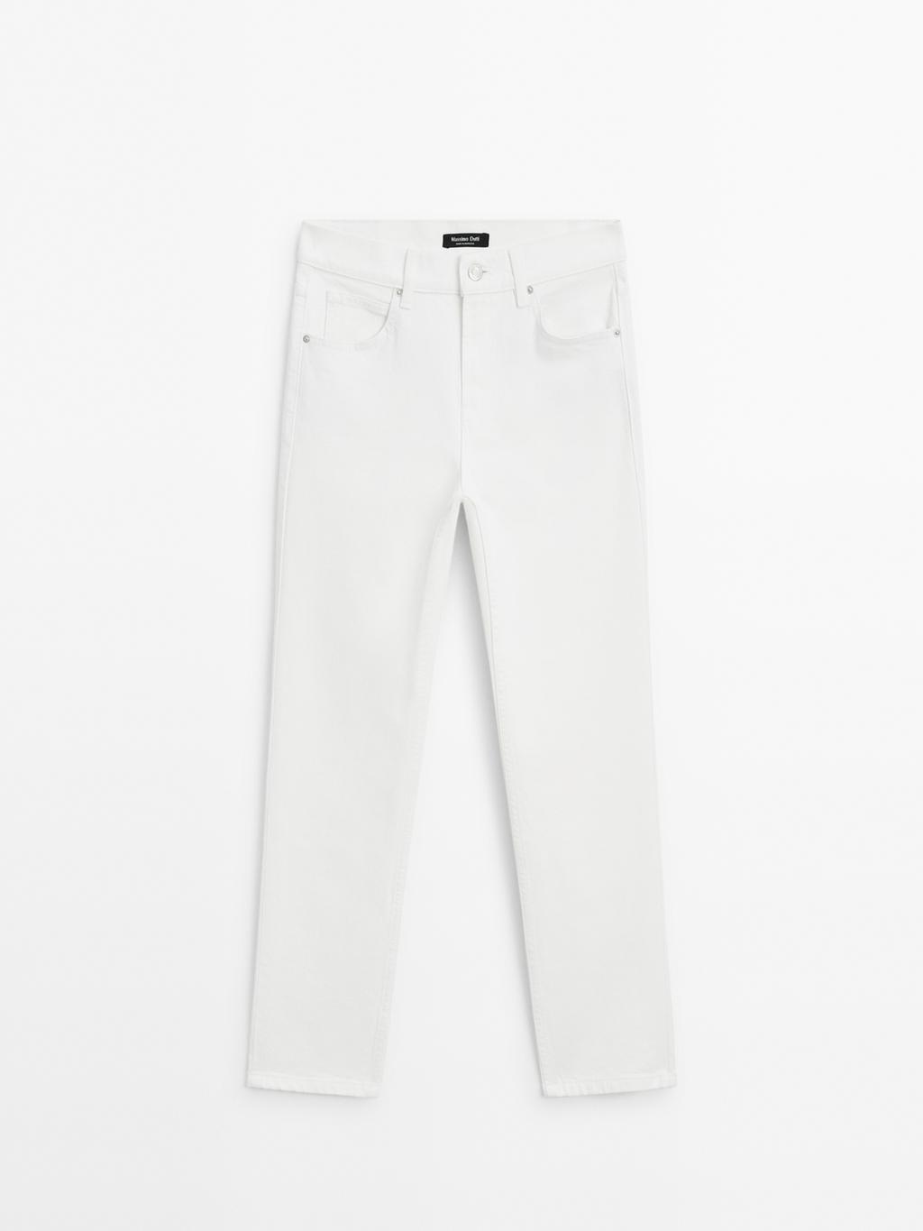 Mid-rise slim fit jeans