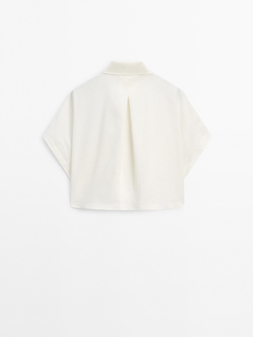 Short sleeve bat sleeve shirt