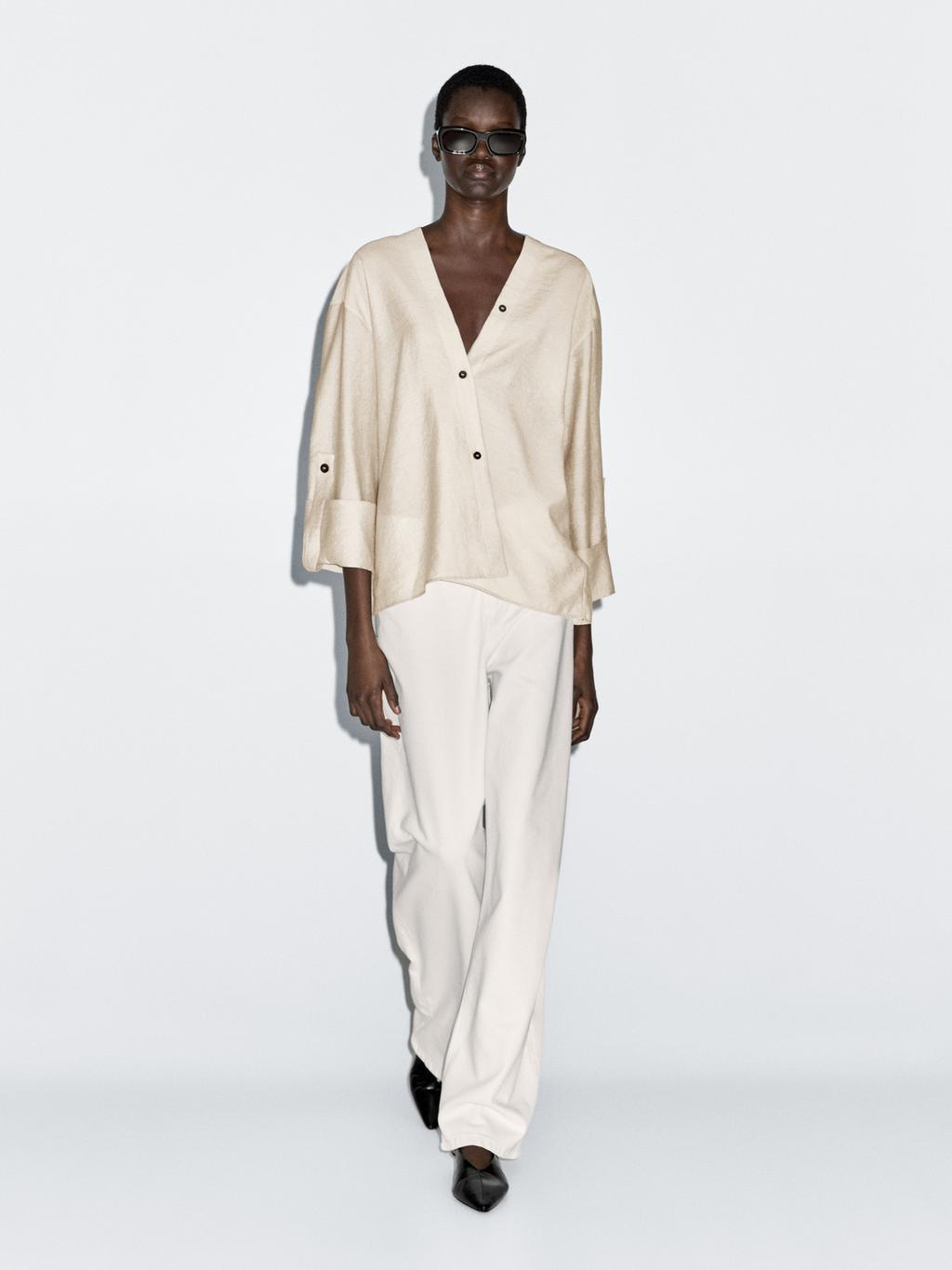 Shirt with rolled-up sleeves