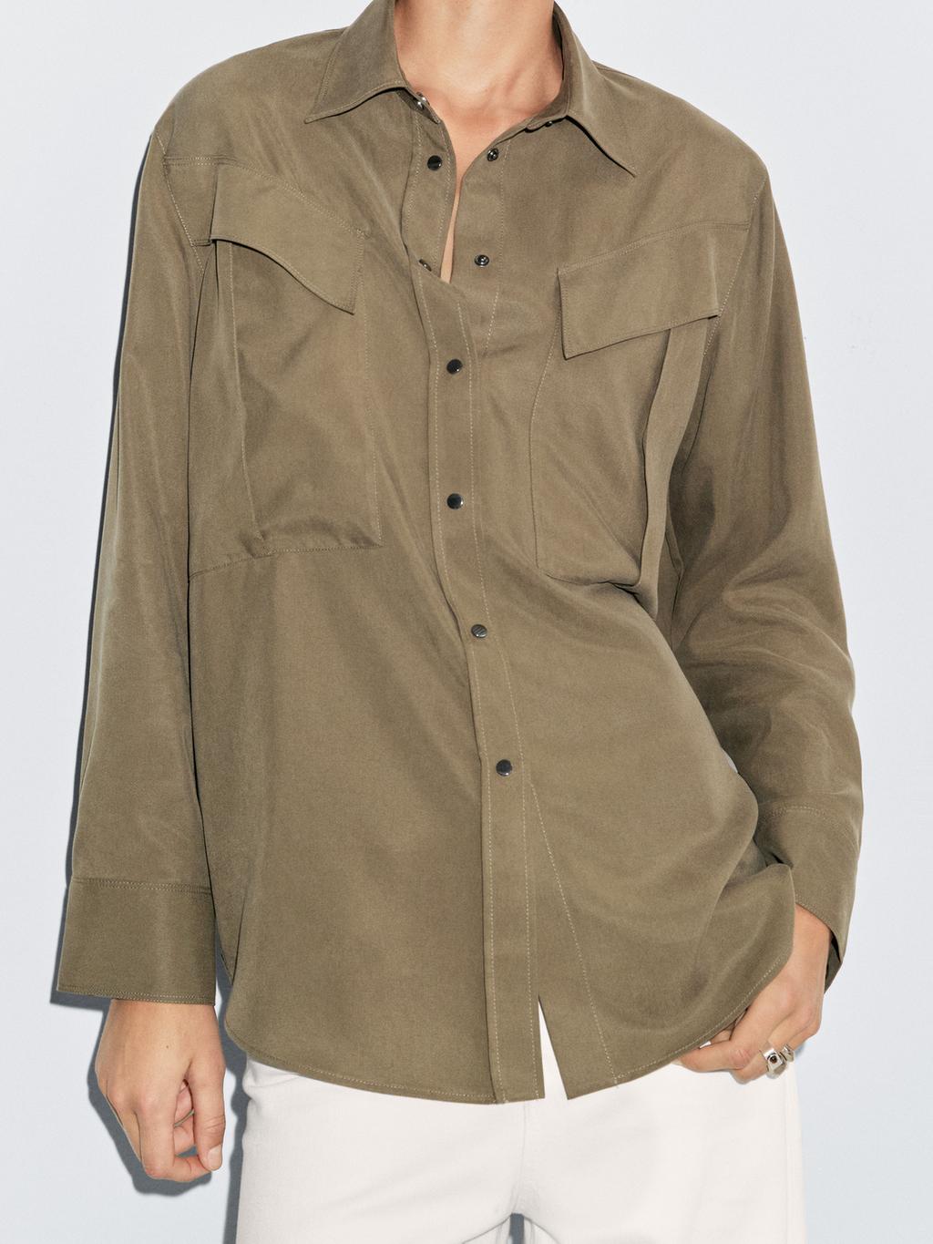 Long shirt with pocket details