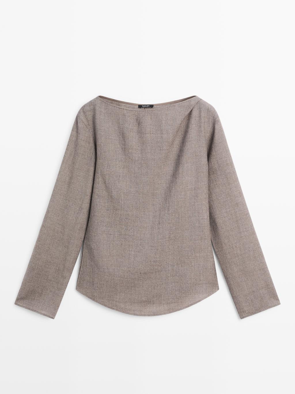 Felt texture boat neck blouse