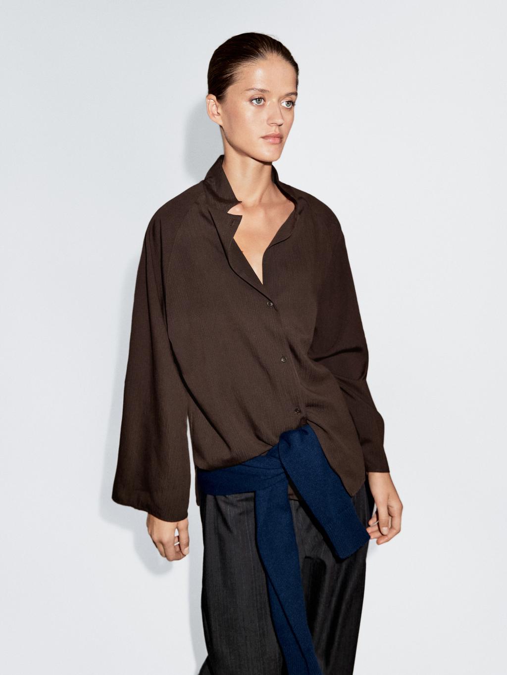 Textured raglan sleeve shirt