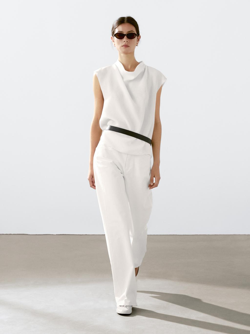 Flowing blouse with draped collar