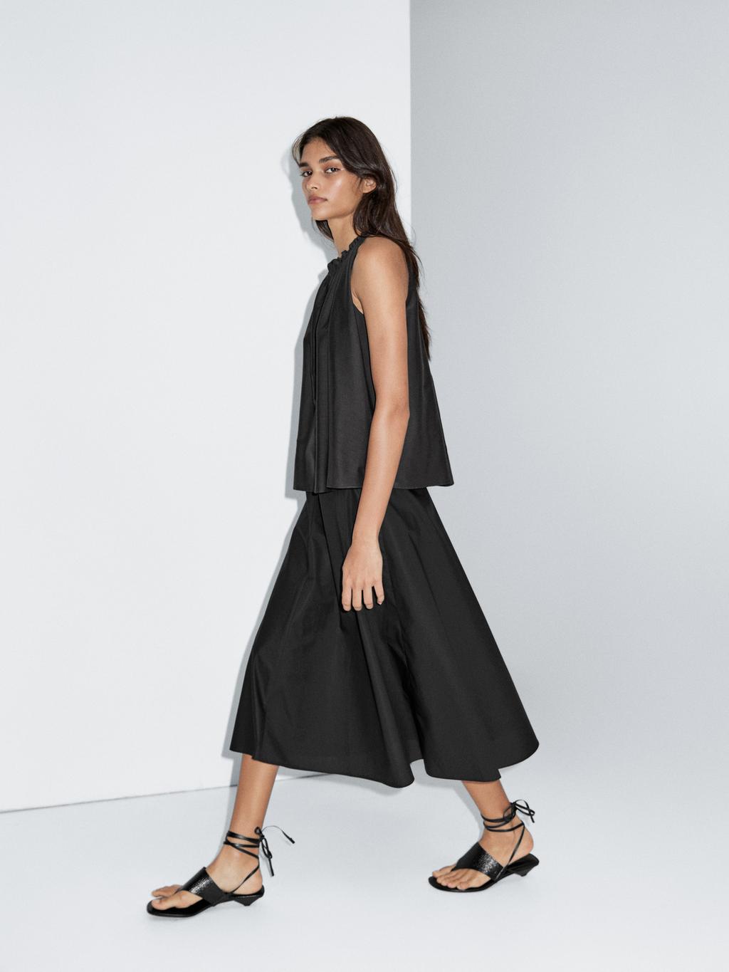 Midi skirt with waistband detail