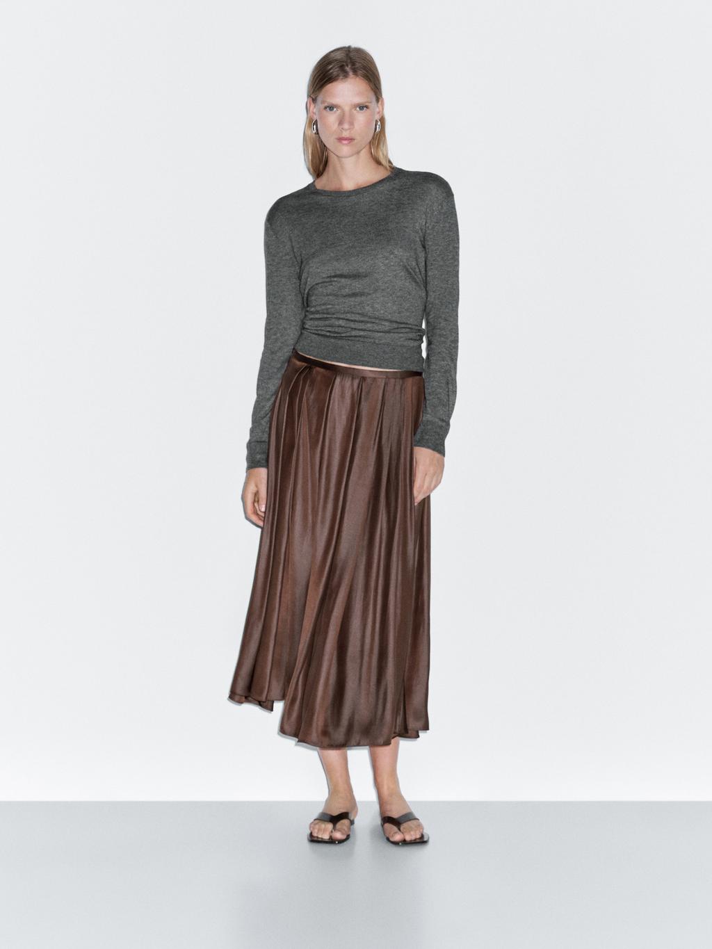 Pleated midi skirt