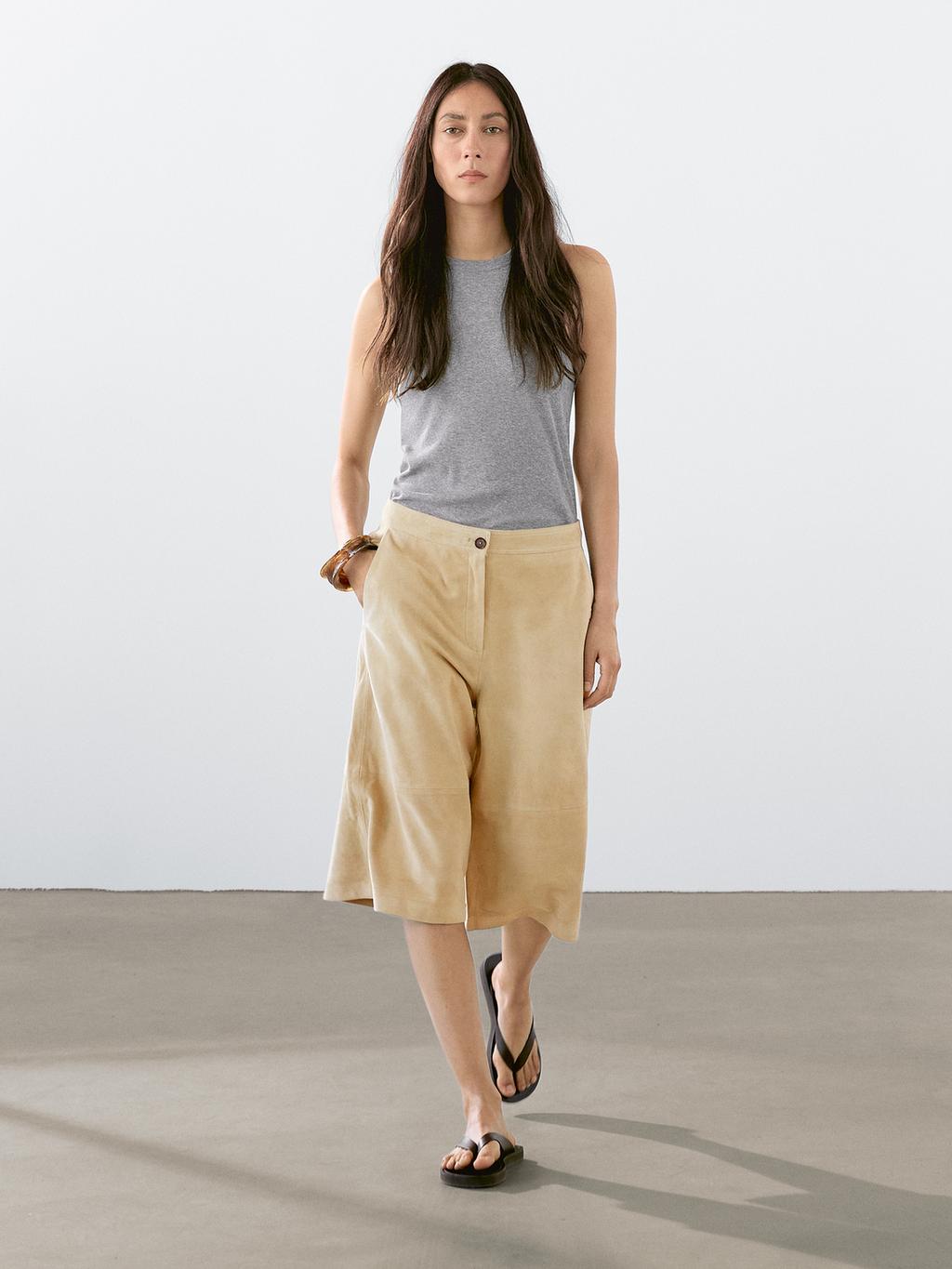 Long suede leather Bermuda shorts