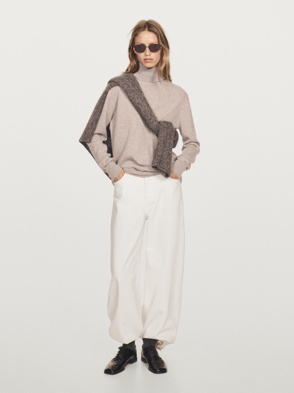 Knit 100% cashmere turtleneck sweater