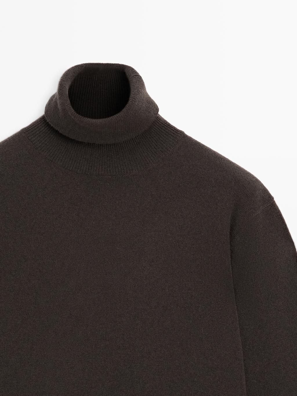 Wool blend high neck sweater