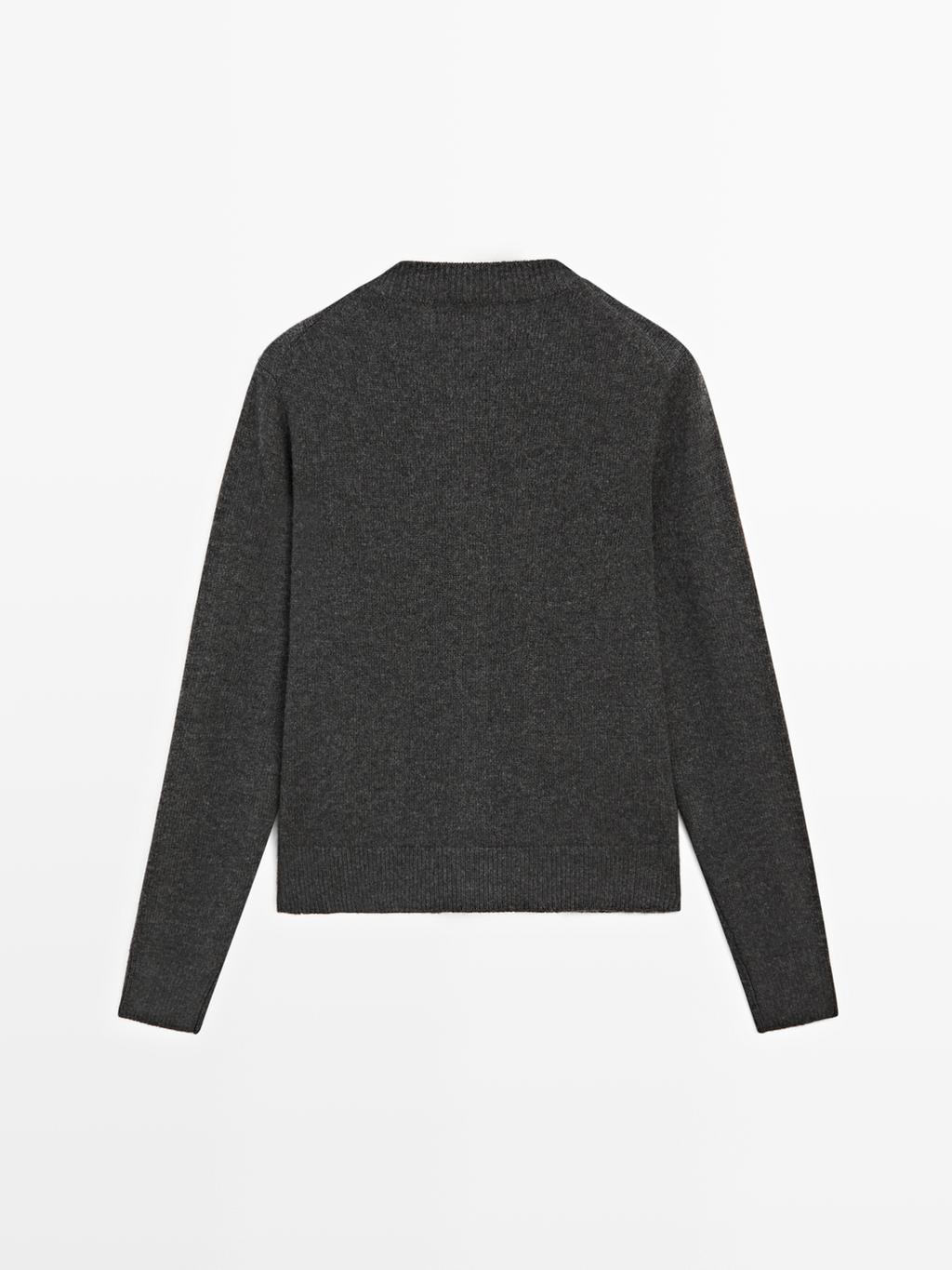 Knit cardigan with gold buttons