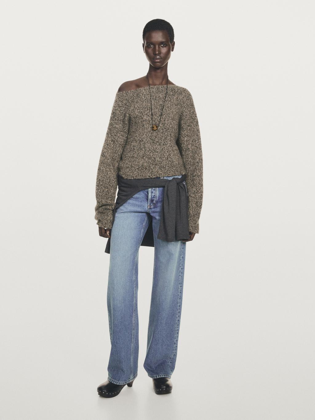 100% cashmere knit boat neck sweater