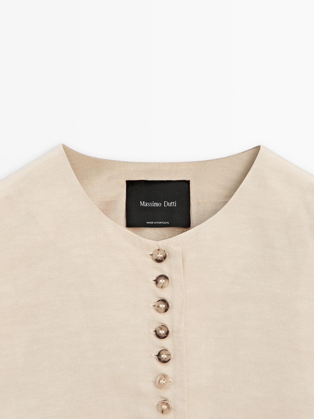 Buttoned linen blend waistcoat