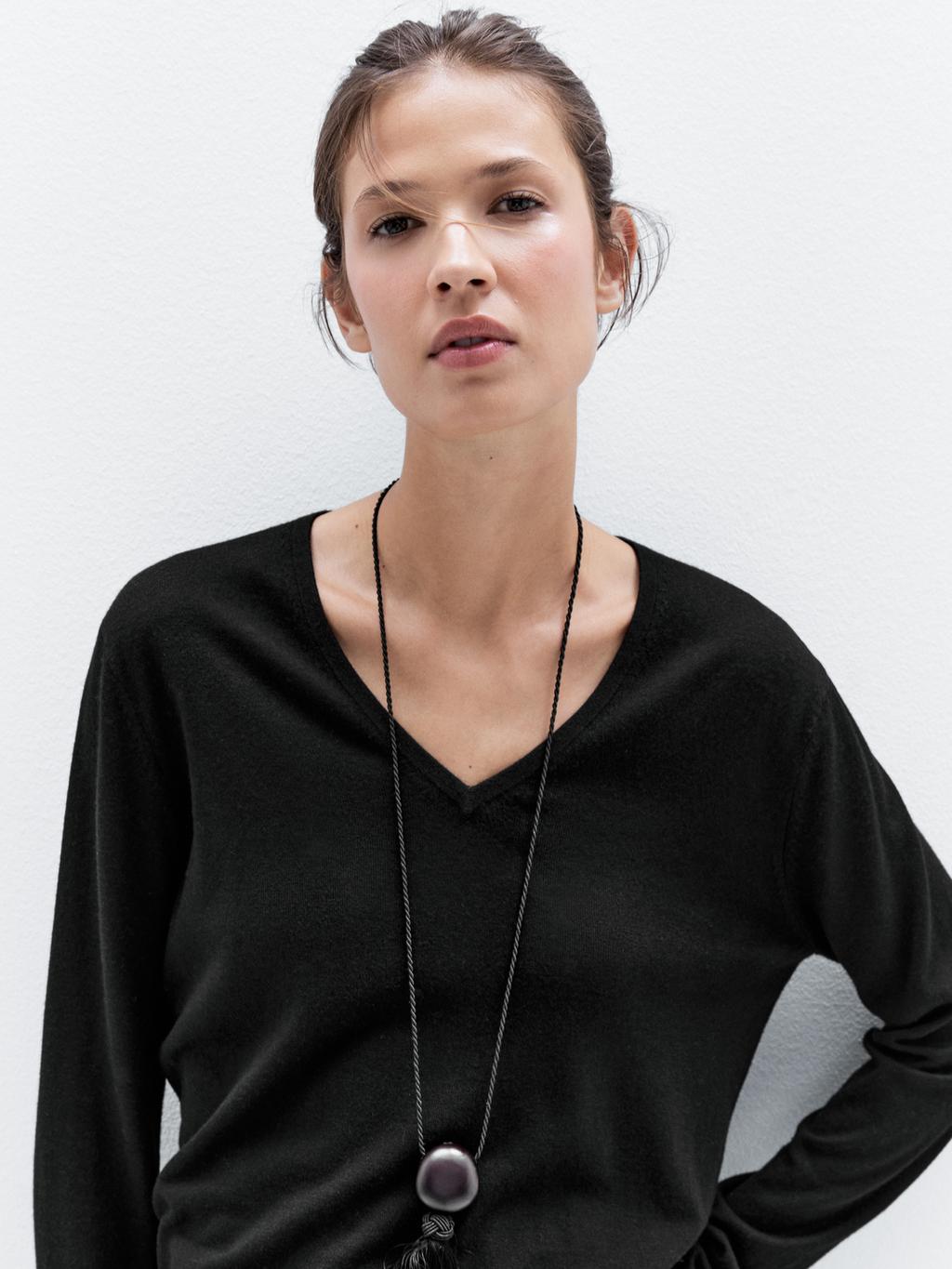 Wool blend V-neck knit sweater