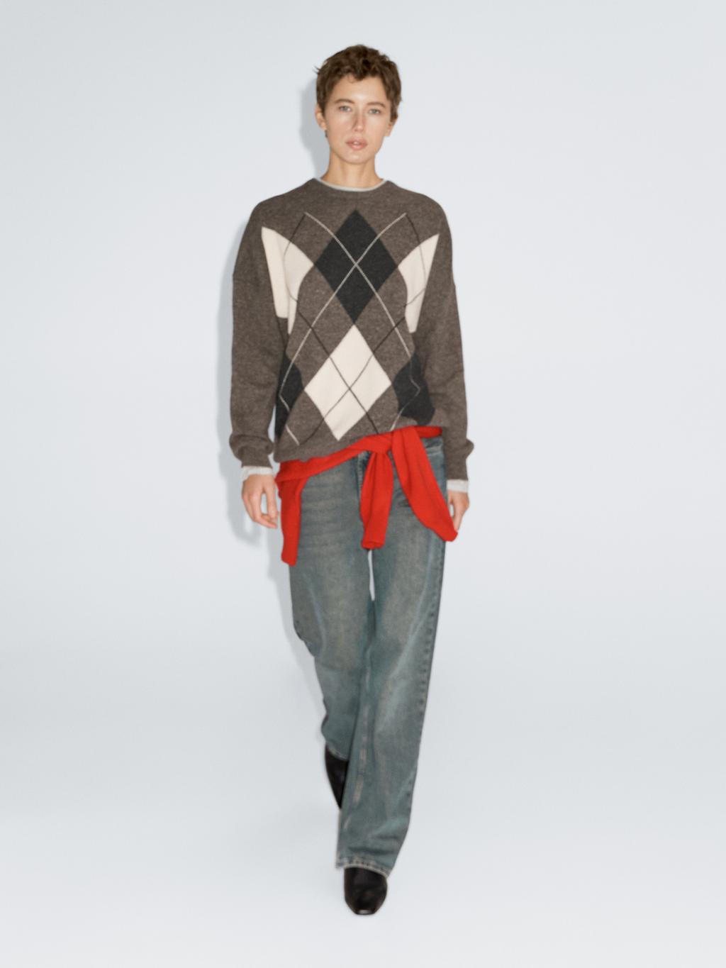 Oversize knit 100% wool argyle sweater