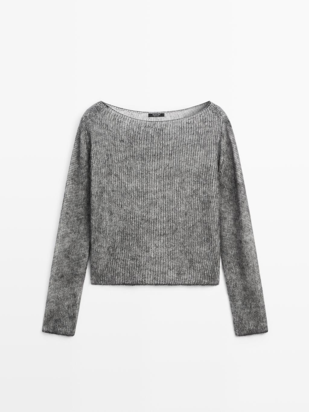 Short knit alpaca and wool sweater