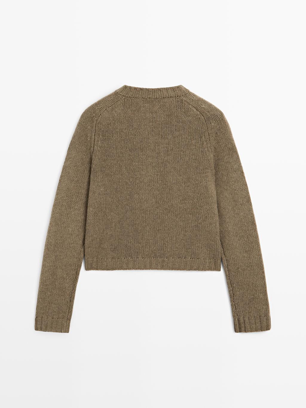 100% wool raglan sleeve knit cardigan