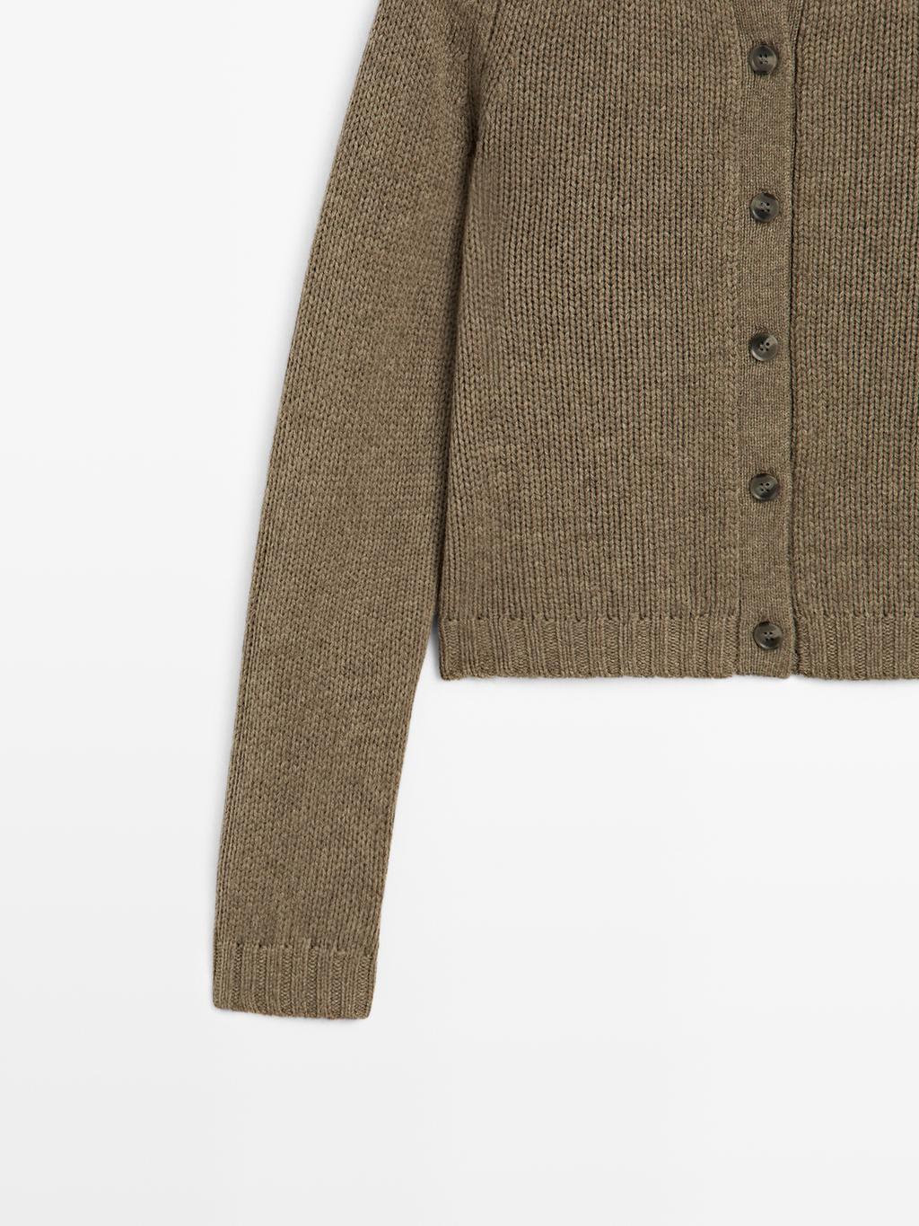 100% wool raglan sleeve knit cardigan