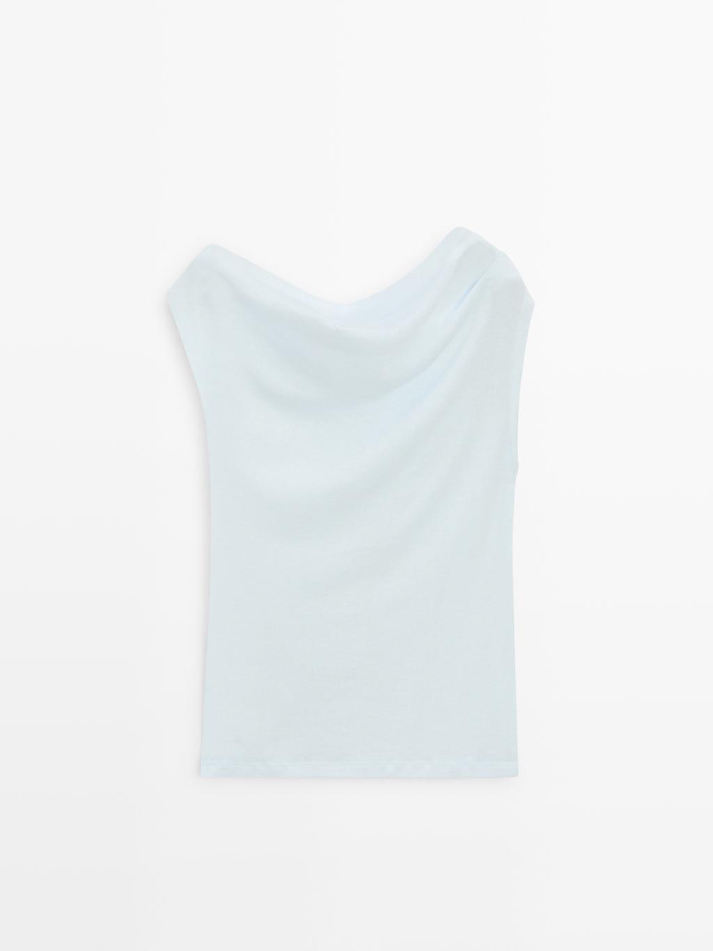 Sleeveless asymmetric top