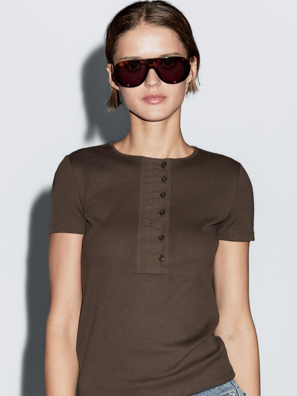 Cotton blend T-shirt with chest detail