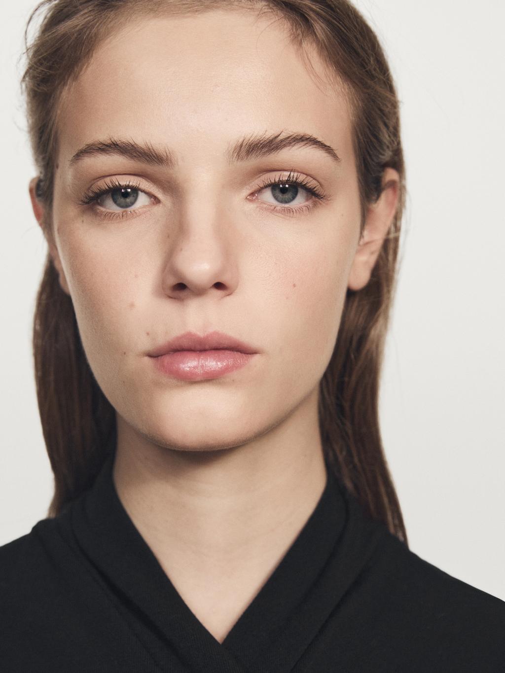 Sleeveless draped top