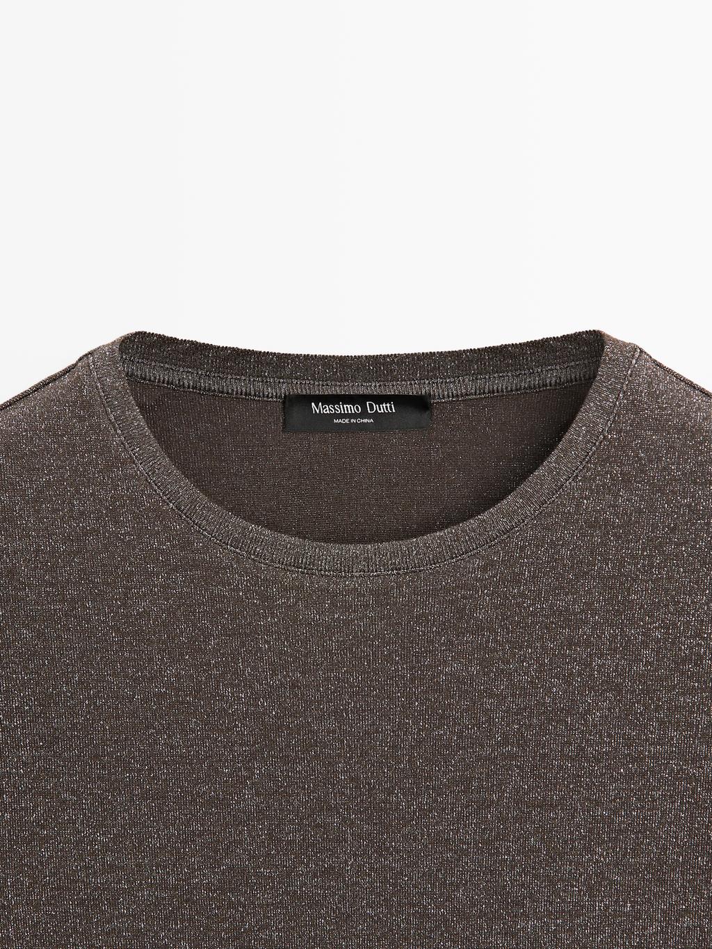 Long sleeve T-shirt with metallic finish