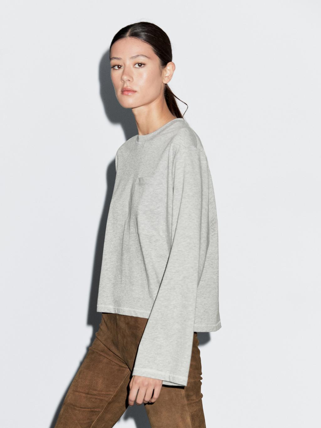 Oversize T-shirt with pocket details