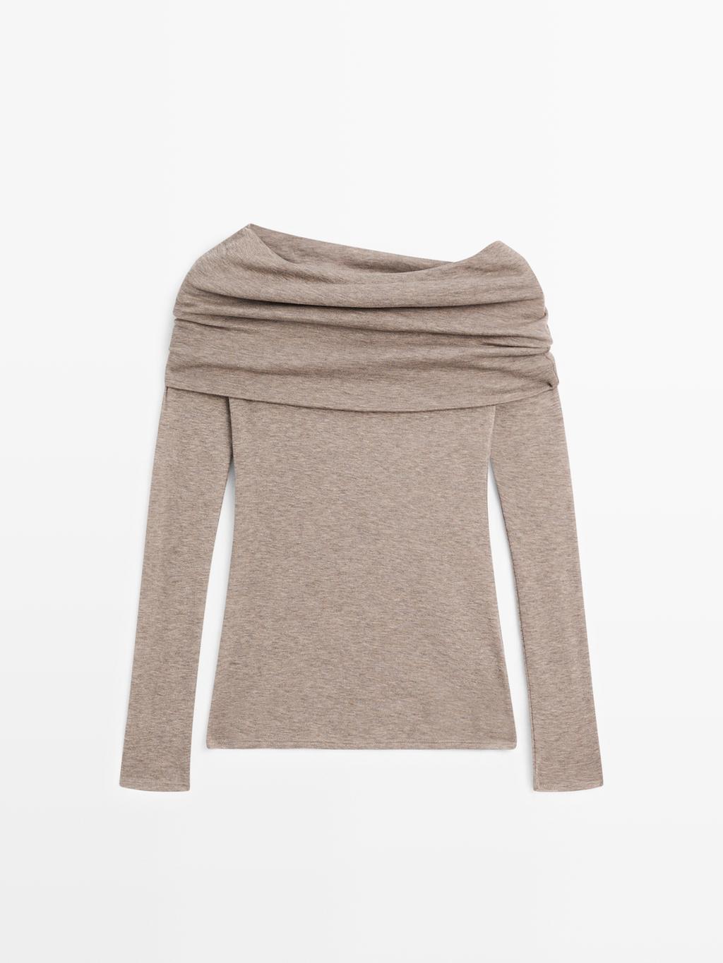 Long sleeve strapless T-shirt