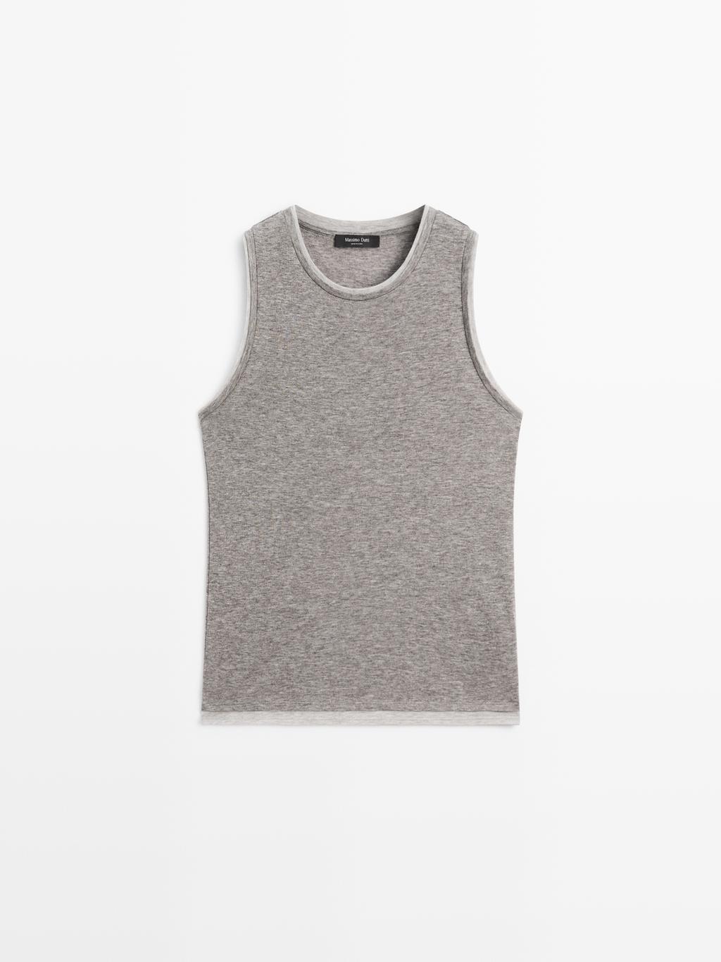 Sleeveless T-shirt with double trim