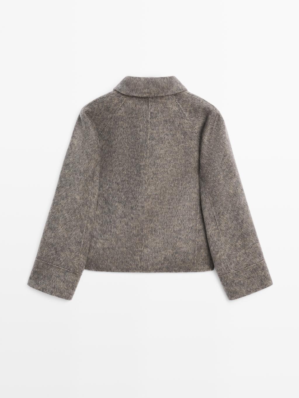 Short flecked coat
