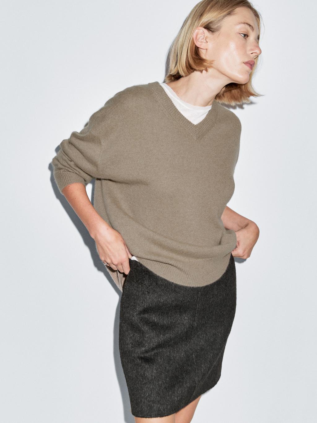 Short faux fur skirt