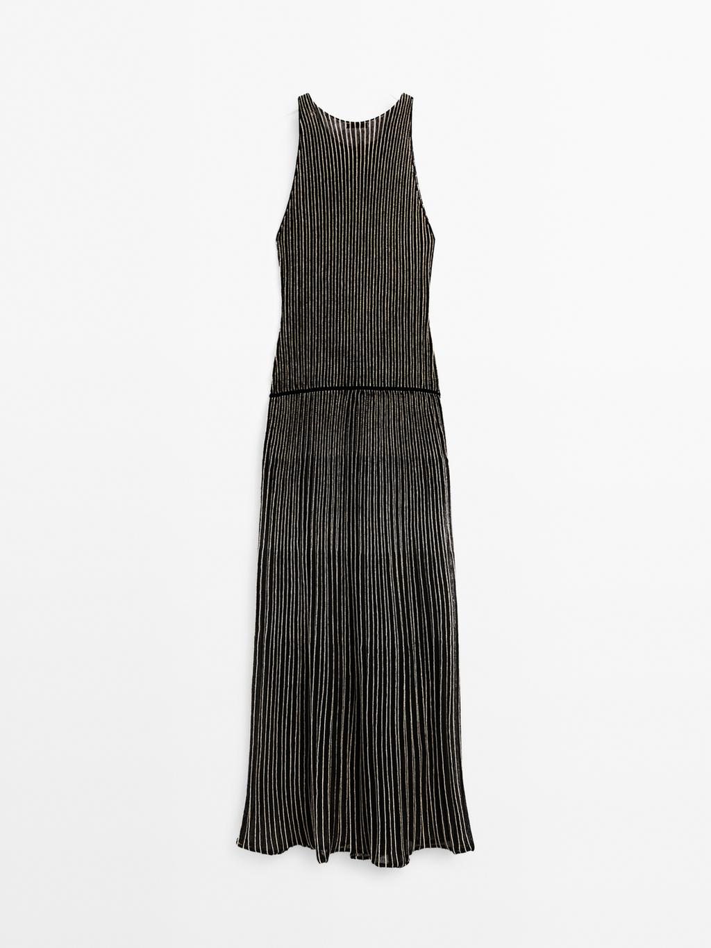 Long pleated knit dress