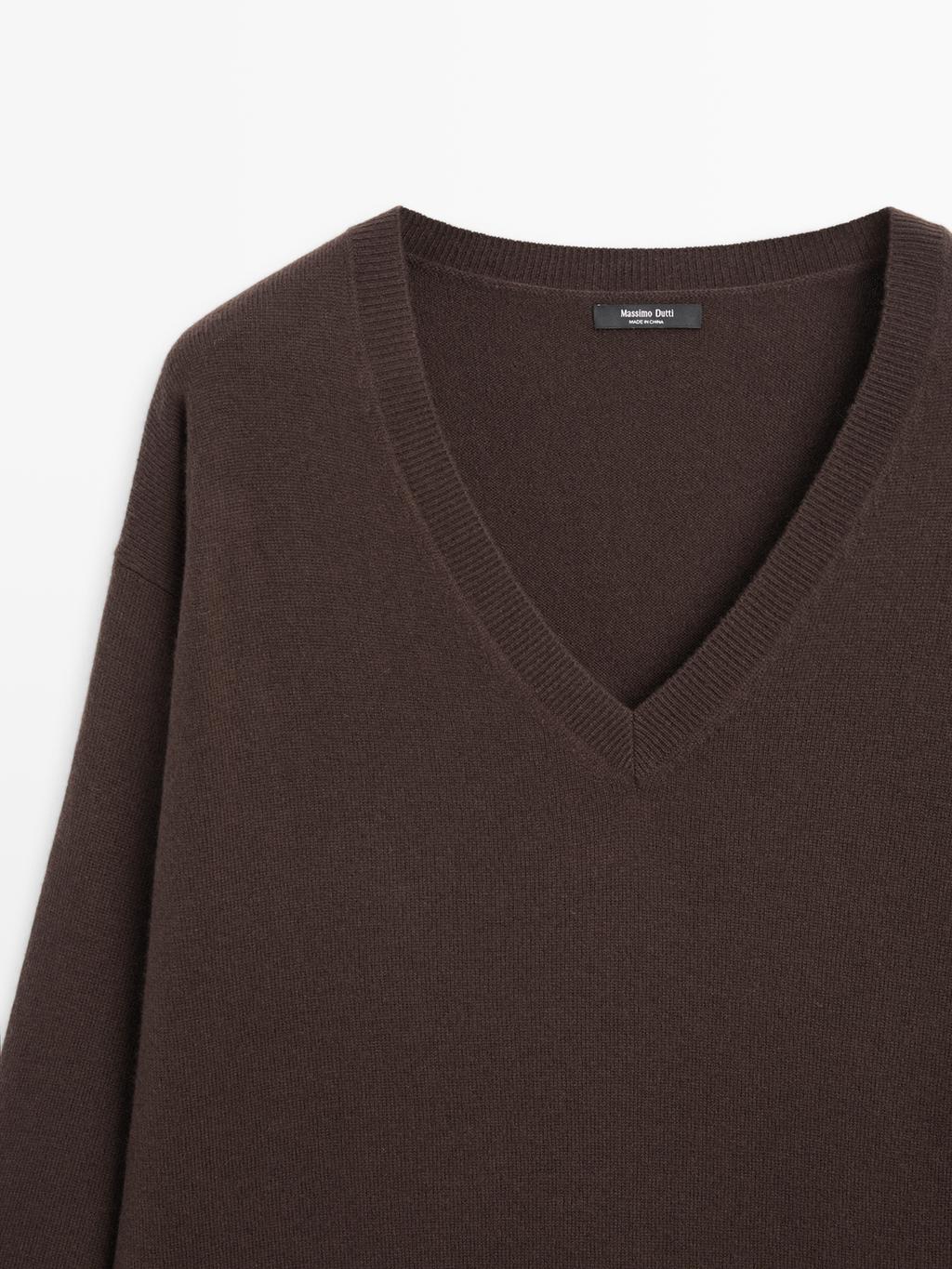 Long knit sweater with contrast lace