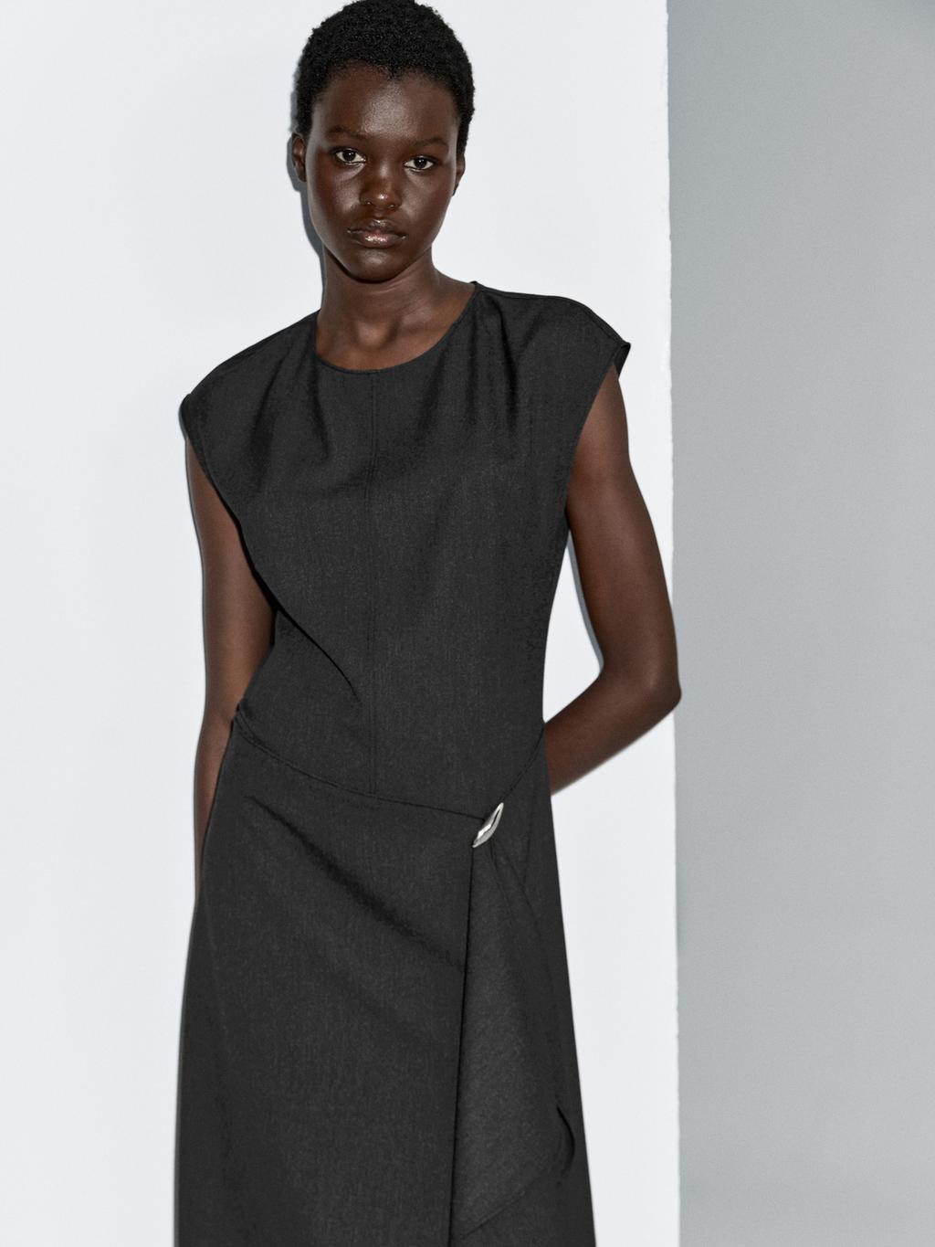 Midi dress with brooch detail