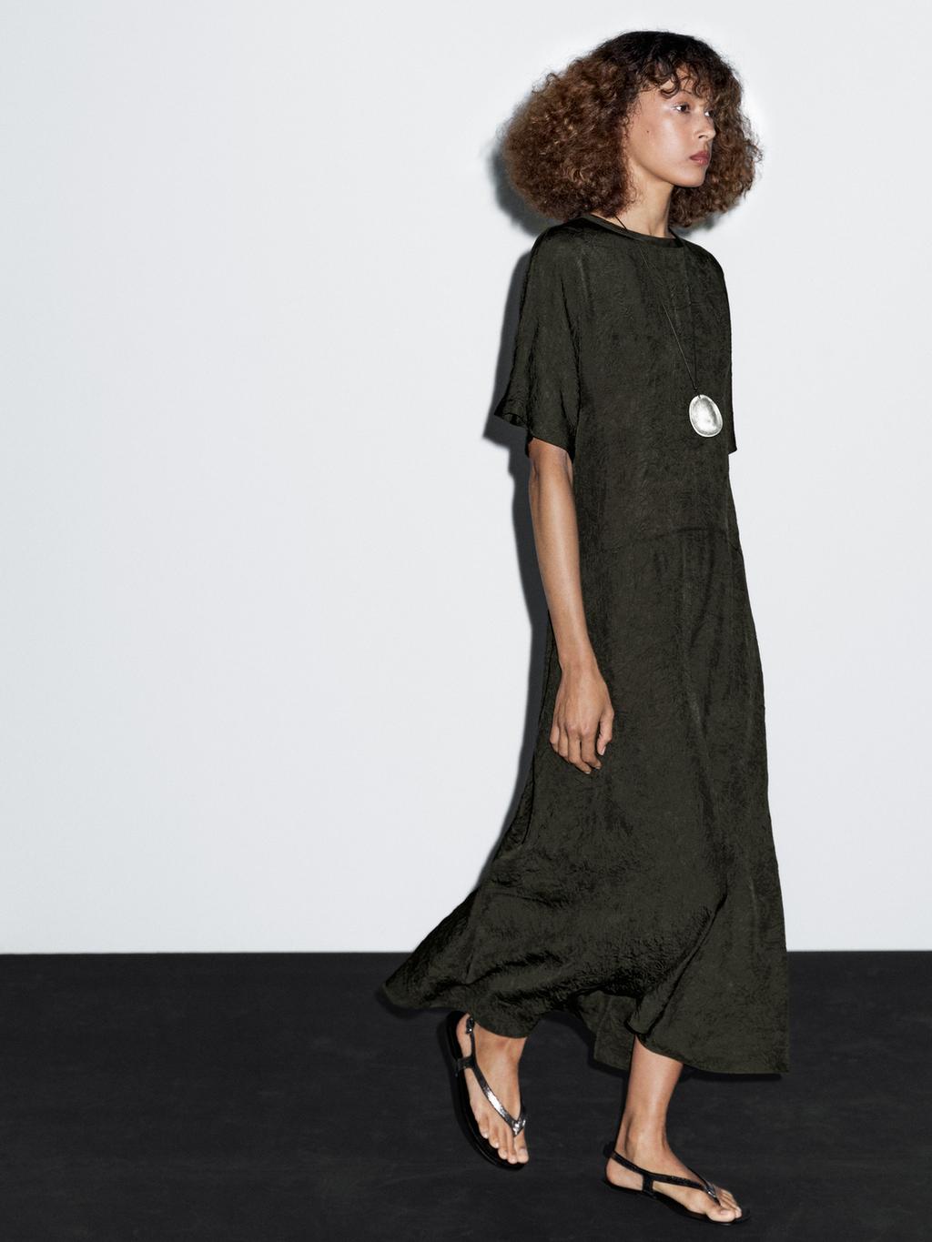 Long satin dress with short sleeves