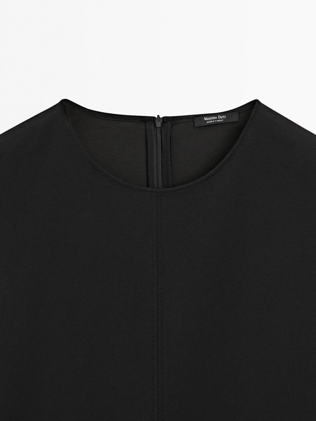 Short dress with button details