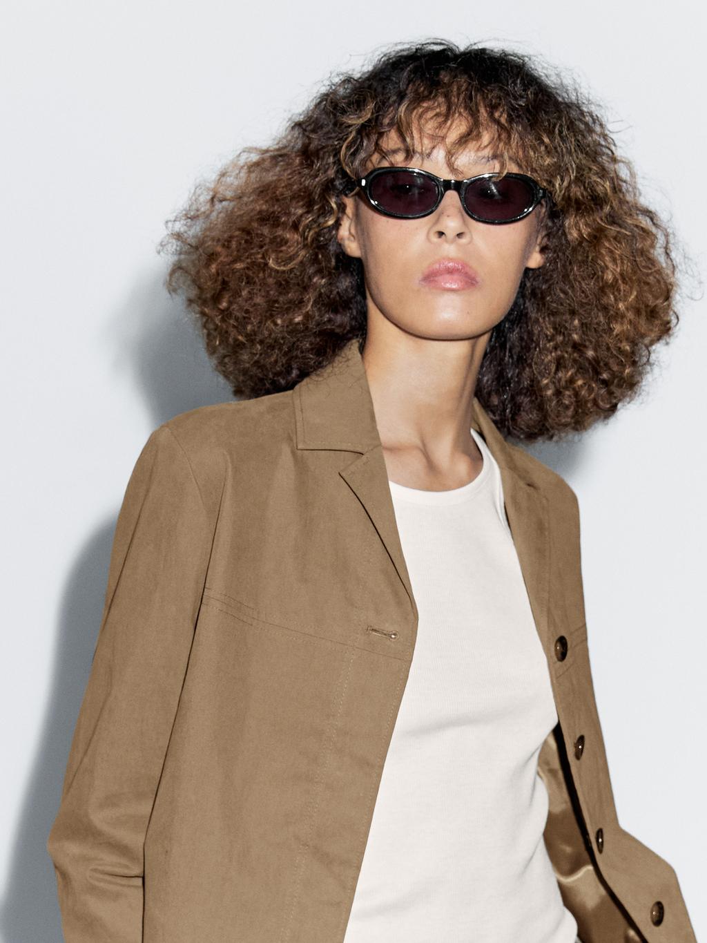 Cotton blend blazer with button detail