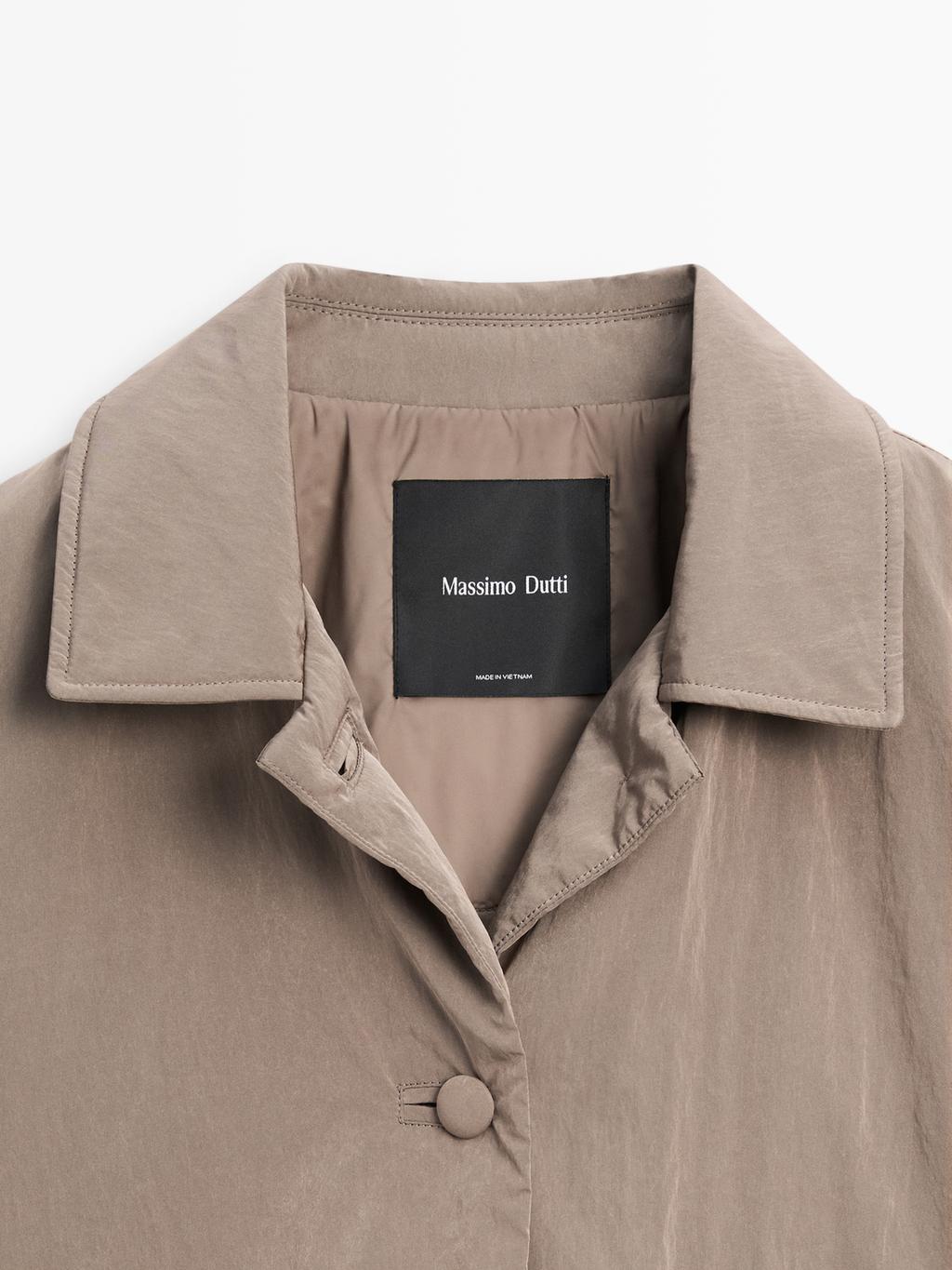 Short water-repellent puffer jacket