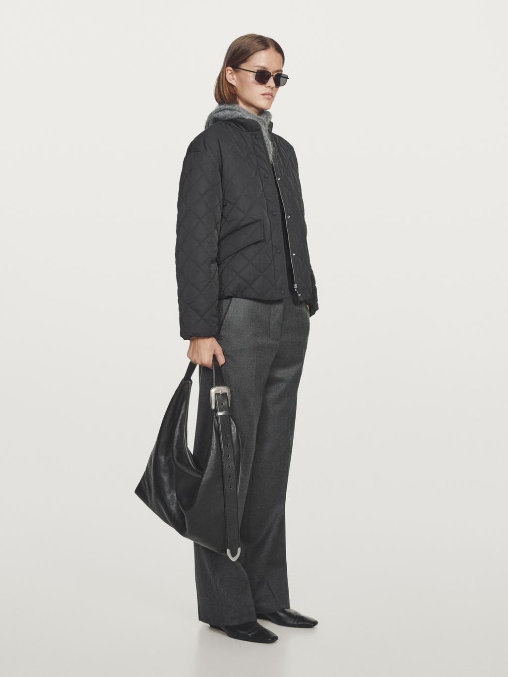 Short water-repellent quilted bomber jacket