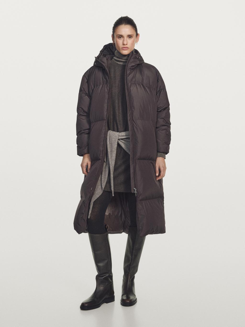 Long water-repellent puffer down jacket with hood