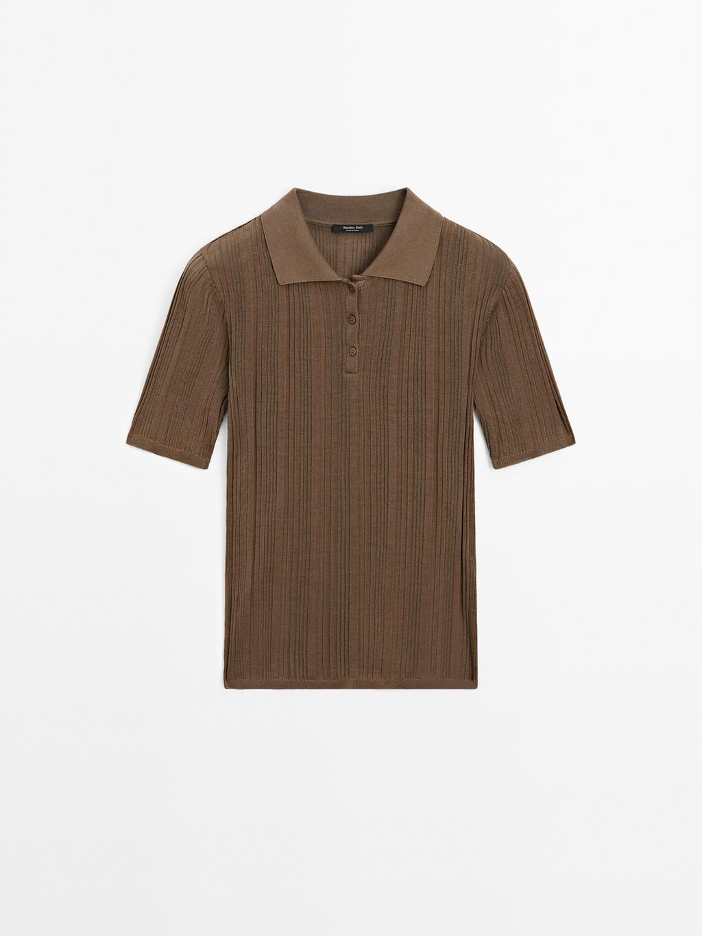 100% cotton polo shirt with ribbed detail