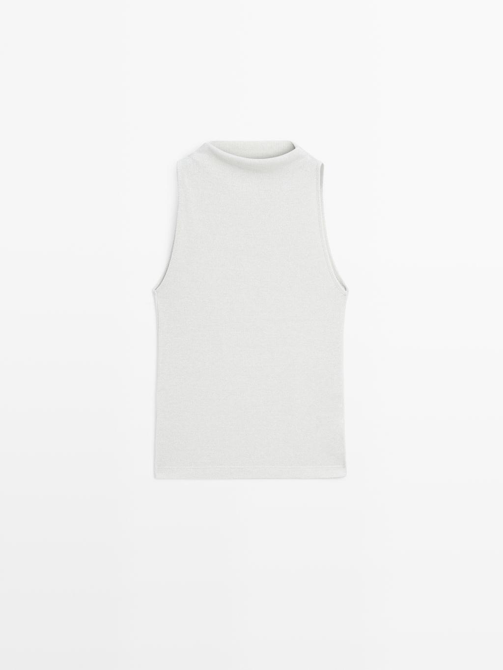 Knit halterneck top with metallic finish